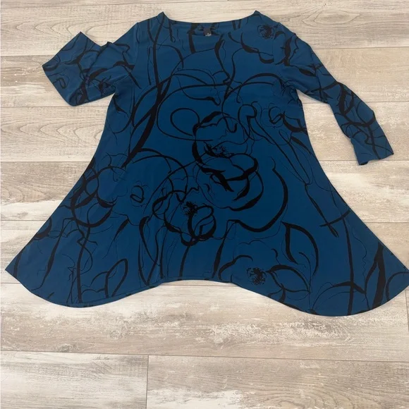 Blue Alfani Floral Print Women’s Tunic “Swing” Top - Picture 3 of 4